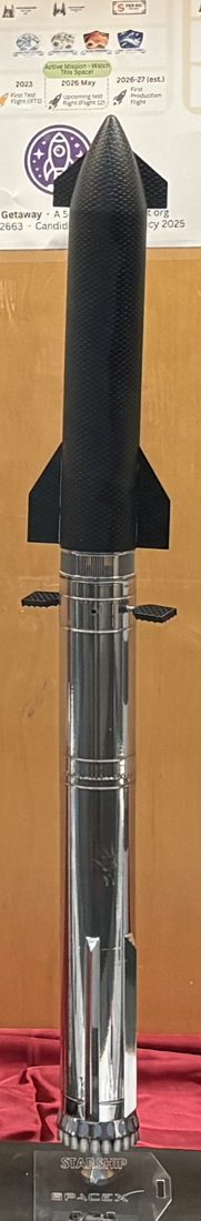 Starship 1:144 scale rocket model